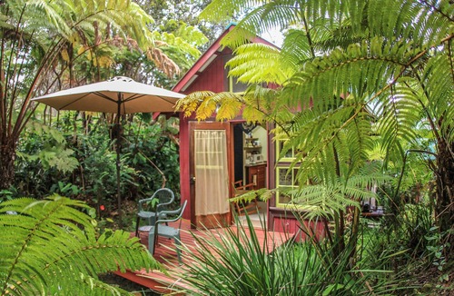 Volcano Cottage | Romantic, Private Cottage Nestled Away in Volcano