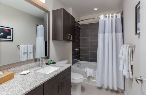 Warehouse District Resort | Roomy Studio at Austin Resort! Complete with Rooftop Pool, Fire Pit, and More!