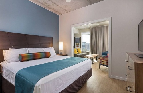 Warehouse District Resort | Roomy Studio at Austin Resort! Complete with Rooftop Pool, Fire Pit, and More!