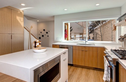 Park Meadows Condo | Scandinavian 72 Vantage Condo with Private Hot Tub by RedAwning