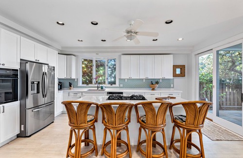 Mokuleia House | Secluded Beachfront Luxury, Highly Desired Location