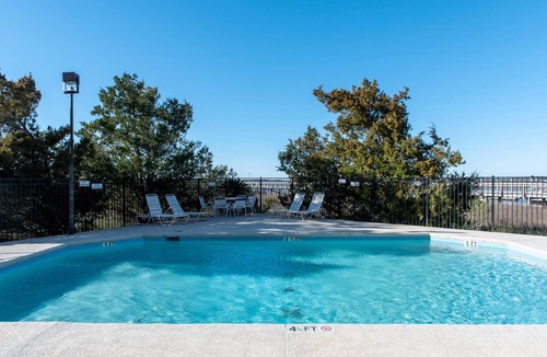Edisto Island Condo | Second-Floor Condo w/Private Covered Balcony, Views, Free WiFi, and Shared Pool
