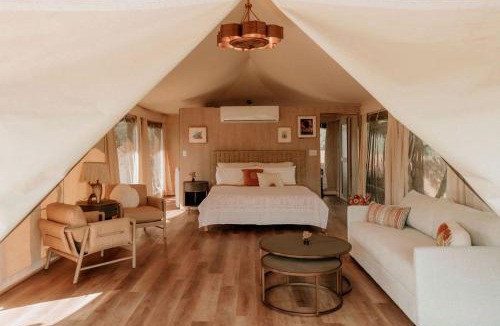 Johnson City Other | Serene Glampsite with Outdoor Shower & Tub in Johnson City, Texas