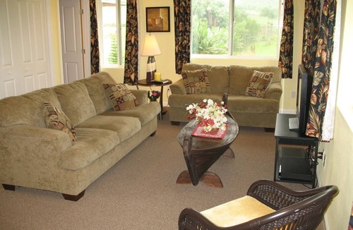 Pepeekeo House | Six Bedroom House, Perfect for Families and groups