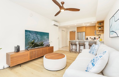 Ala Moana Condo | Sky Ala Moana Luxury Getaway with Ocean-City Views & Amazing Resort Amenities