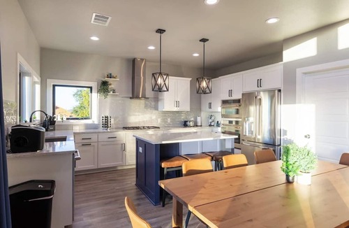 Canyon Lake House | Sleeps 30! Spacious Luxury: Pools, Hot Tubs, Games