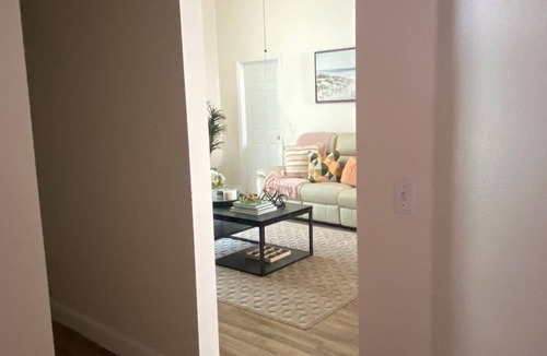 Davenport House | Spacious 5-bedroom house with AC and WiFi in peaceful Davenport, Pool ,billar.,
