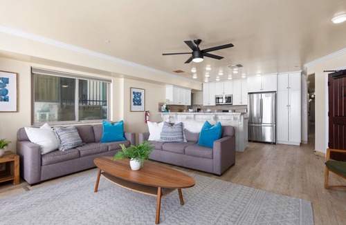 South Oceanside House | Spacious Beach Level Oceanfront Condo - 817-3