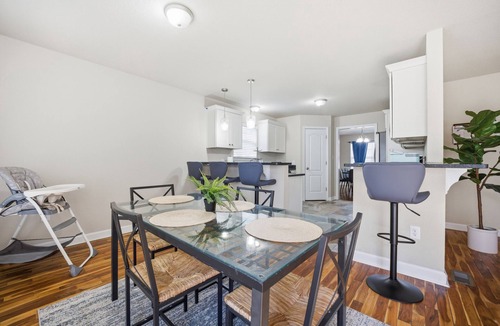 Newport News House | Spacious Family Oasis, 5 Bedrooms, Huge Yard & Garage