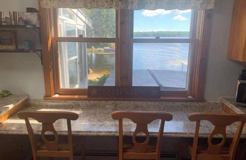 Farmington House | Spacious lakefront home with 5 bedrooms & hot tub!