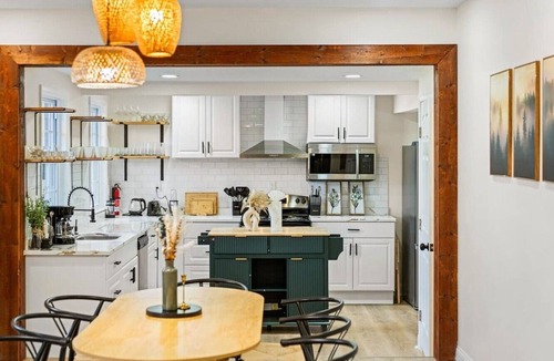 Afton House | Spacious Mountain Escape | Pool, Spa | Sleeps 14 | Pets OK | Near Wineries |Game Room