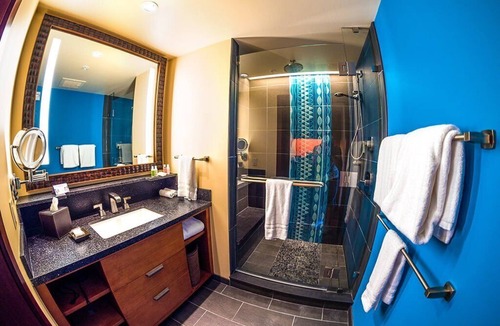 Bay Lake Resort | Spacious studio resort sleep 5 within 5 minute walk to Magic Kingdom