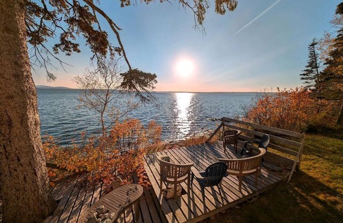 Hancock Point Cottage | Spacious Waterfront Cottage with Private Beach and Deck, Near Acadia National Park in Hancock Point, Maine