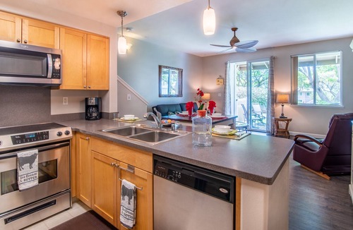 Kapolei House | Stunning 3 Bed, 2 1/2 Bath Hillside Villa Located in Ko Olina Resort