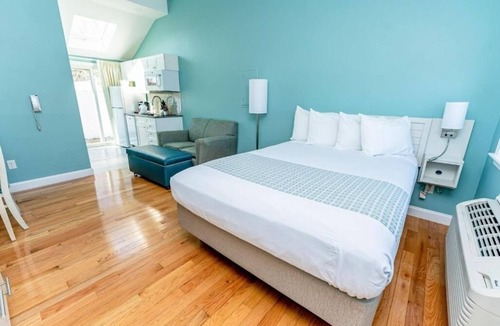 West Harwich Resort | Stunning Studio Suite at The Edgewater Beach Resort