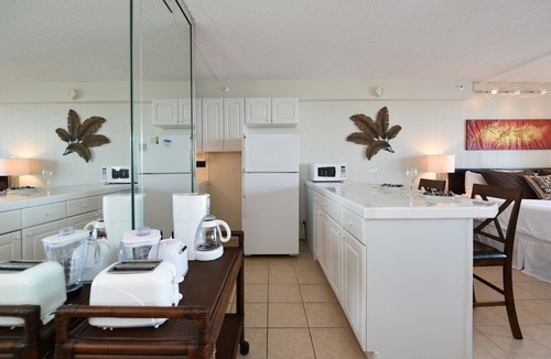 Kahana Condo | Sunshine + Rainbows = #1206 at Valley Isle with Direct Ocean Front Views!