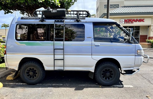 Waihee-Waiehu House | Super cool JDM Mitsubishi Delica Camper Van “Dee-Zel”Van life, Best Van on Maui