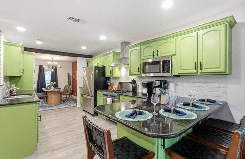 North San Antonio - SAT House | The Lone Star Luxe - Pool - Hot Tub - Sport Court