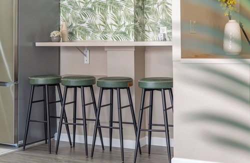 Downtown Honolulu Condo | Townhome condo in Downtown/Free Pkg/W/D