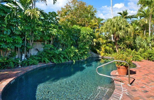 Old Town House | Tropical Tranquility - 4BR Luxury Villa In Old Town Key West w Pool