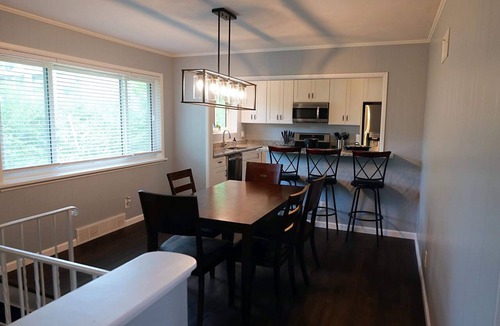Sappington House | Two blocks front Grants Farm! Pets allowed fenced.