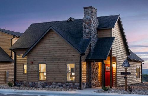 Table Rock House | Two Pines - Endless Views and Attractions