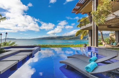 Hawaii Kai House | Ultimate Oceanfront Luxury Living with Pool and Hot Tub