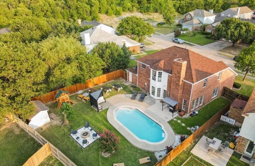 Dallas Villa | Unique 5BR Mountain View W Pool, Fire Pit, 16 Ppl
