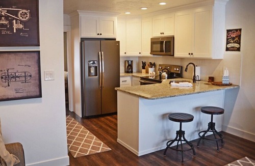 Wolf Creek Condo | Updated condo & easy access to hot tub/pool