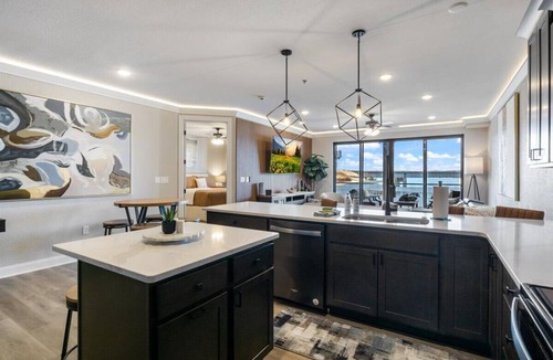 Osage Beach Condo | Upscale Lakeside Condo With Extraordinary Amenities at Topsider in Osage Beach 19mm