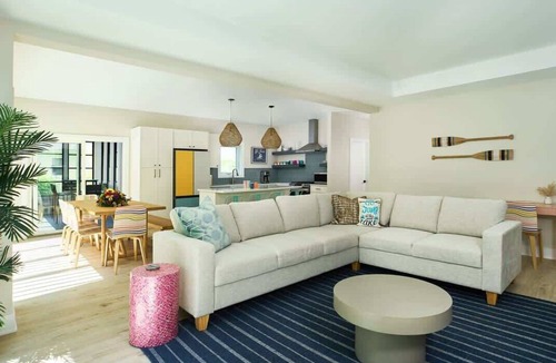 Miami Park House | Urban Escape: Luxury South Haven Retreat | Soake Pool, Pickleball & Beach Access