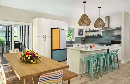 Miami Park House | Urban Escape: Luxury South Haven Retreat | Soake Pool, Pickleball & Beach Access