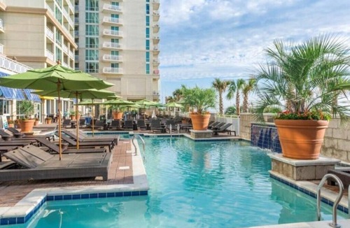 Northeast Virginia Beach Villa | Virginia Beach | Coastal Getaway | Resort Pool & Beach Access