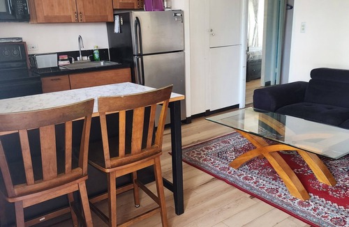Waikiki Apartment | Waikiki Fully Furnished w/pool - walk to beach!