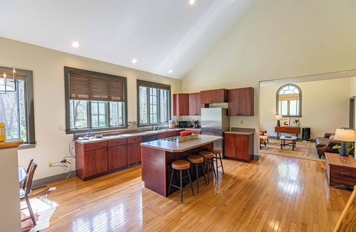 Arlington House | Waterfront Battenkill Cottage Retreat