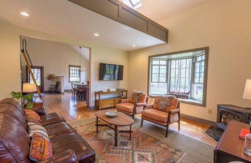Arlington House | Waterfront Battenkill Cottage Retreat