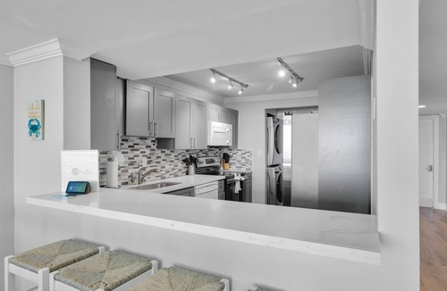 Meadows Condo | Waterfront Dock Pool Pet Friendly Near Duval St