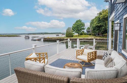 Gloucester House | Waterfront Escape Dock & More