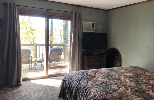 Bridgton House | Waterfront property on long lake Maine