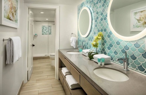 Truman Annex Resort | Waterfront Resort, Old Town, Hyatt, 4 Nights, Sleeps 2, Pool, Hot Tub, Courtyard