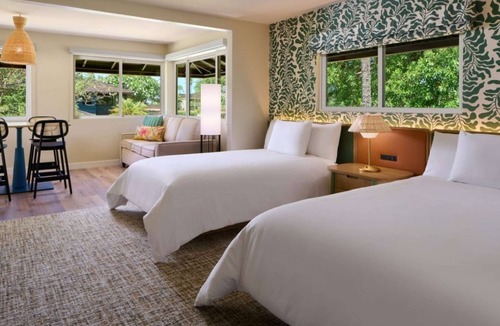 Kaanapali Hotel | Whalers Village Access + Pool. Dining. Gym.