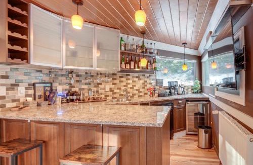Thornton House | White Mountain Escape w/Separate In-Law Suite!