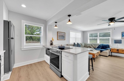 North River Shores House | Winter Getaway Stuart - Bring your truck, boat or RV - Large Fenced Yard