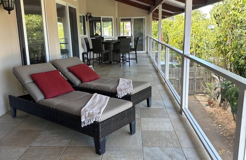 Waimanalo House | Wonderful executive home steps from a gorgeous beachn30 night stay required!