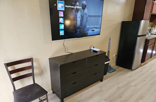 Keaukaha Apartment | Yonegan Plumeria Hilo Hotel - Nai'a (Dolphin)