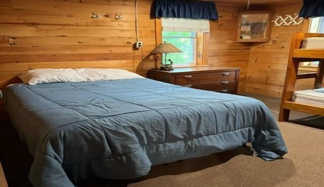 2 Bedroom Riverside Cabin
