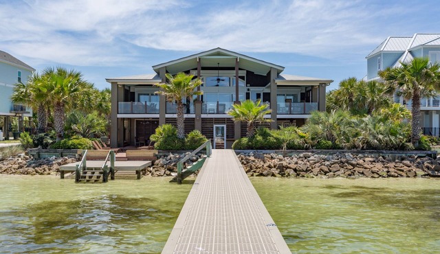 2 kitchens, 2 living areas, large game room! Soundfront Home w/Private Pool!