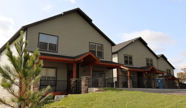 #2 - Main Level - Antlers Resort 4 Bedroom