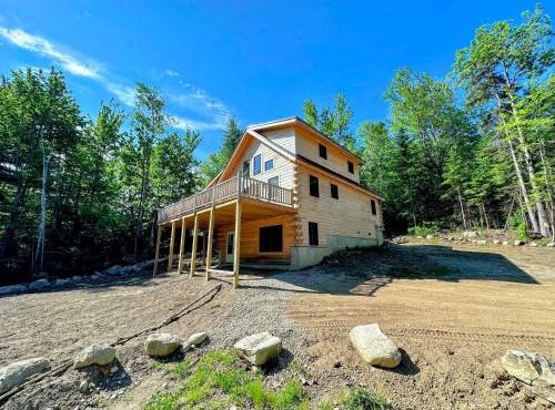 73R 73R Brand new log home on quiet side