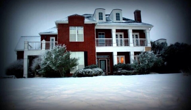 A luxury hunting lodge
